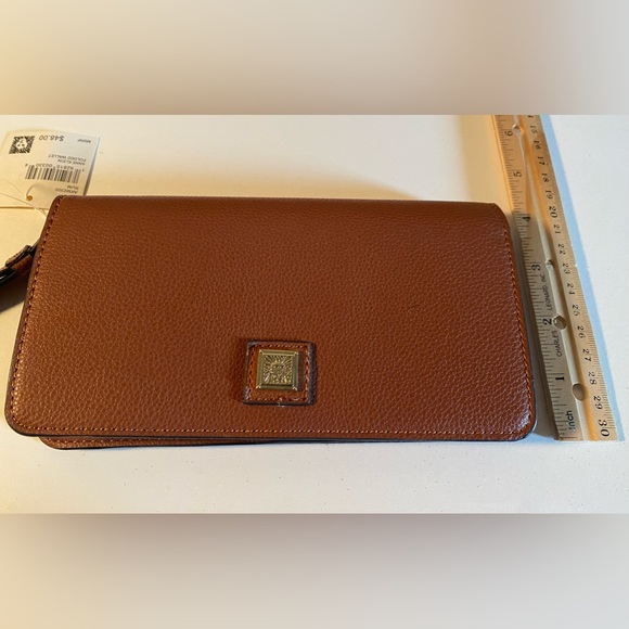 ANNE KLEIN. Brown Folded Wristlet Wallet. - Picture 12 of 15